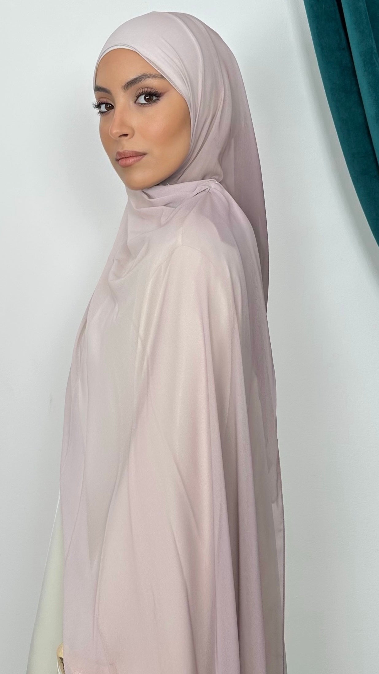 Soft Gradient Crepe - Hijab Paradise 