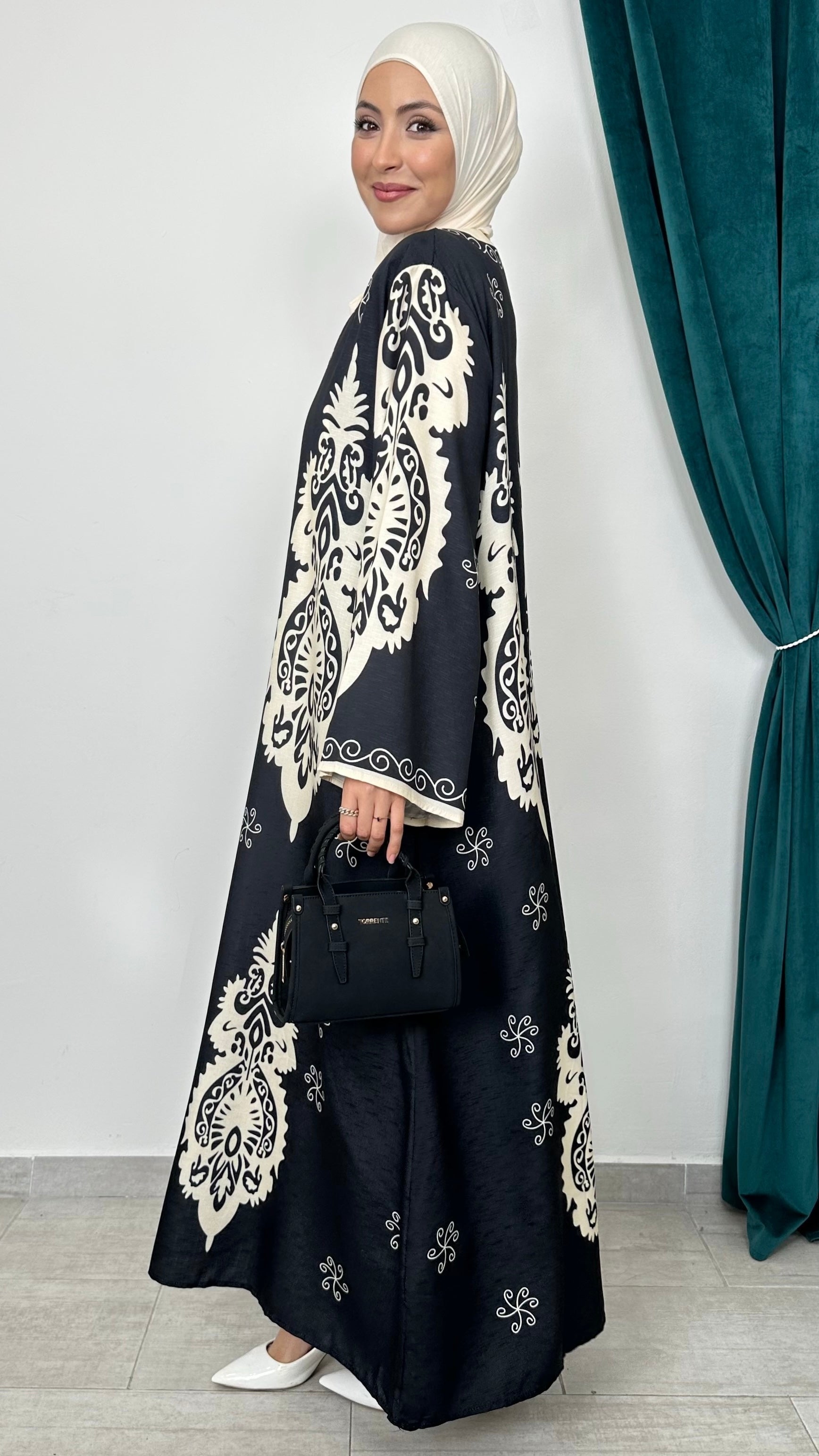 Arabesque Abaya Nero - Hijab Paradise 