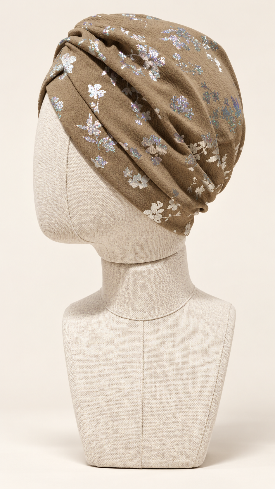 Turbante Zahra con fantasia floreale argentata – Pronto da indossare