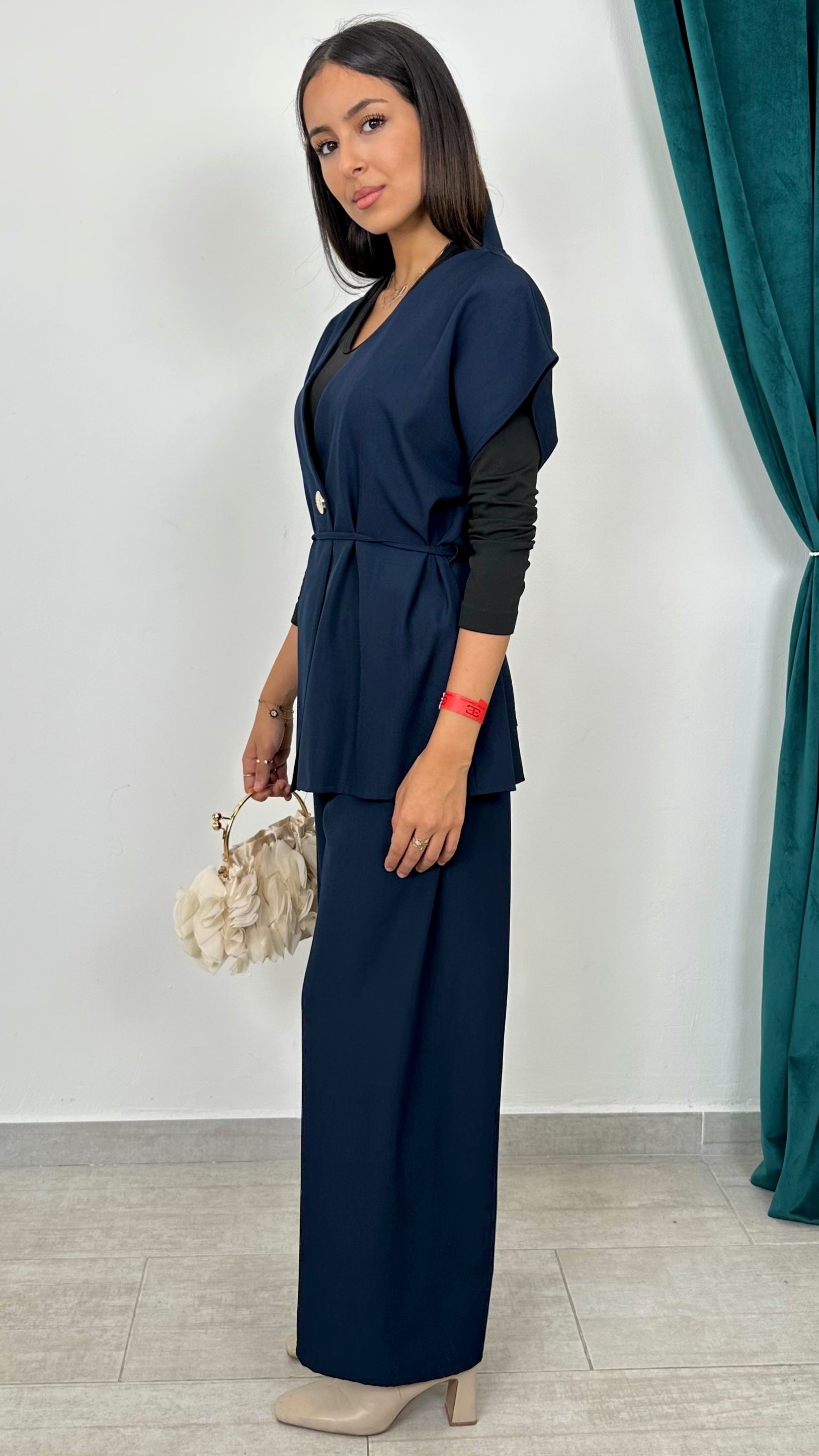 Tailleur Modern smanicato