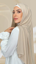 Carica l'immagine nel visualizzatore della galleria, Hijab Jersey beige scuro-orlo Flatlock
