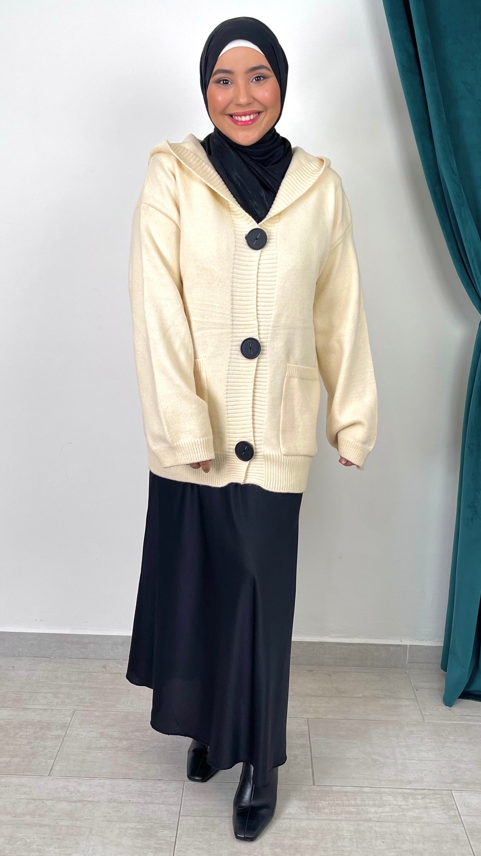 Cardigan “Cozy Hood Knit”