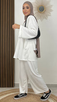 Carica l'immagine nel visualizzatore della galleria, Completo Sporty- completo semplice- hijab paradise- hijab - donna musulmana-  snickers , completo largo -sorriso -borsa nera
