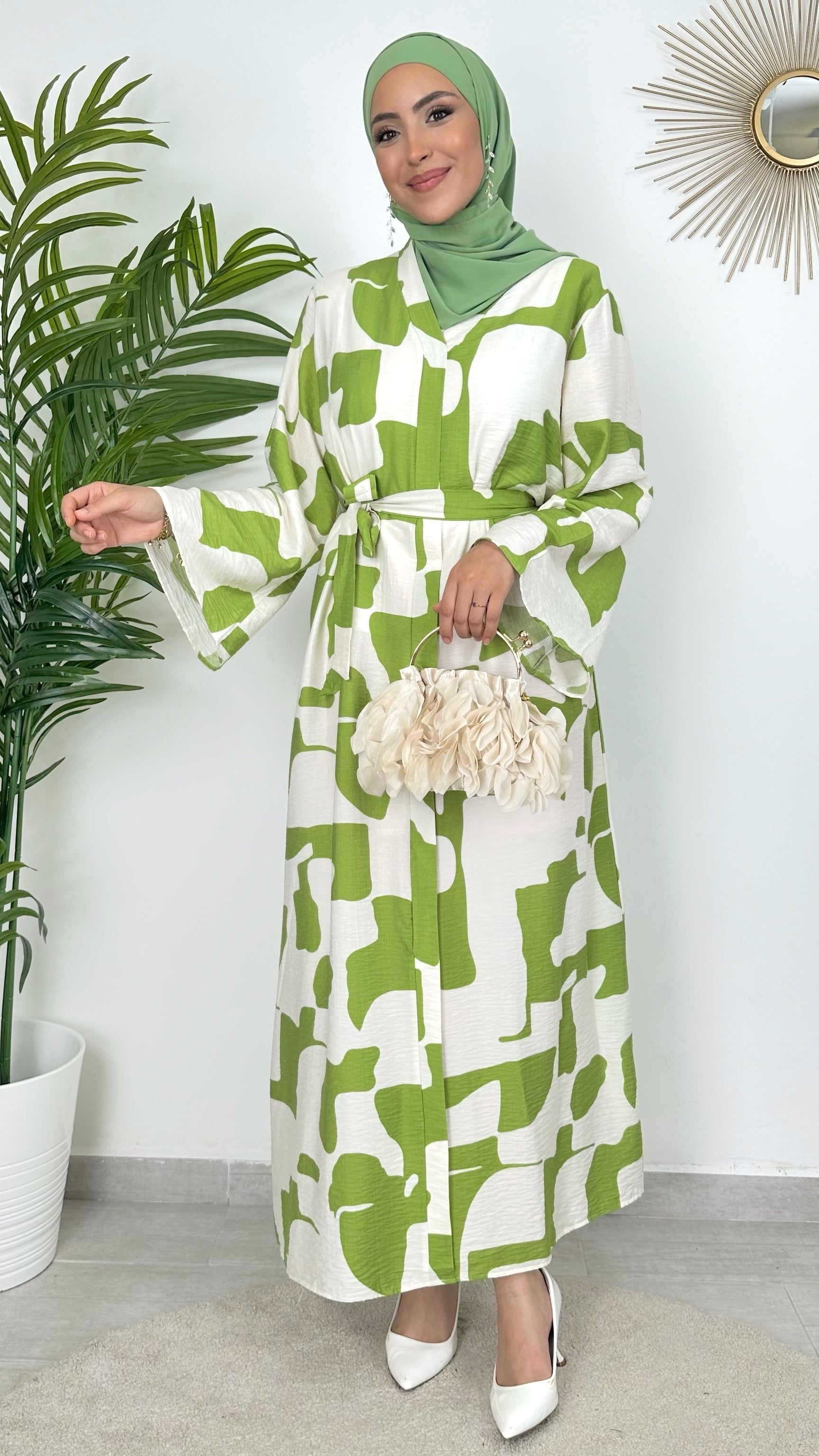 Avocado dress,  vestito verde, vestito modest, lungo, a fantasia, bianco e verde avocado, borsa,tacchi, donna musulmana, modest, Hijab, Hijab paradise 