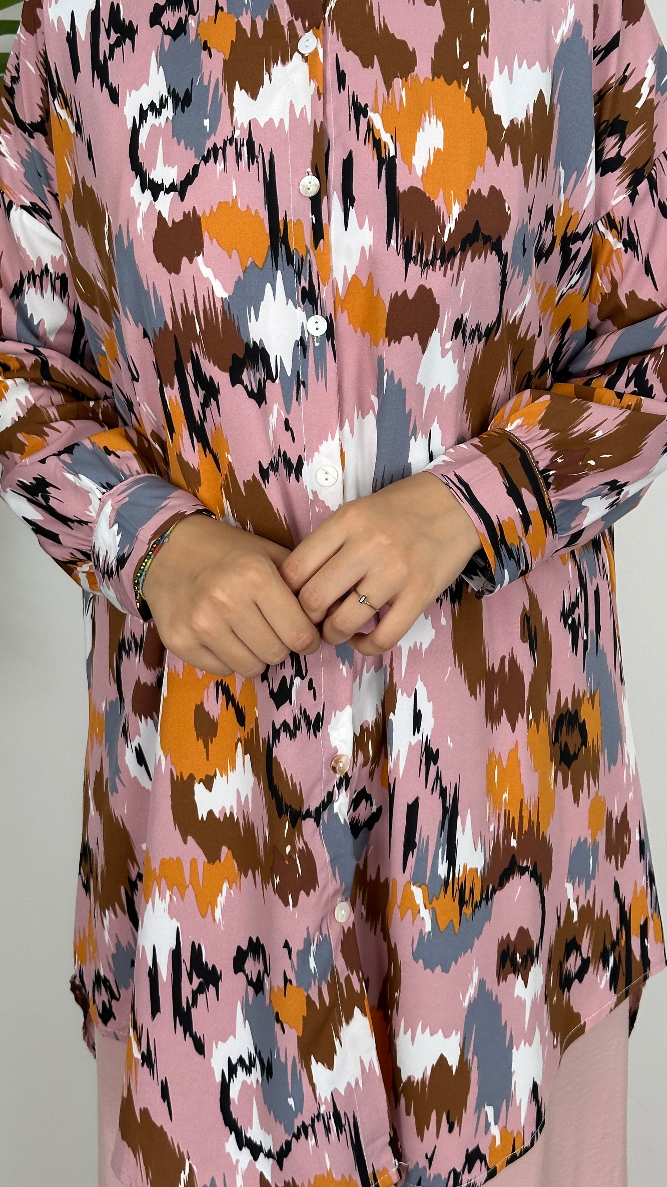 Painted Camicia rosa, camicia over, camicia lunga, camicia colorata, rosa, grigia, nero , mattone, Hijab paradise, donna con hijab, donna musulmana, abito modest 