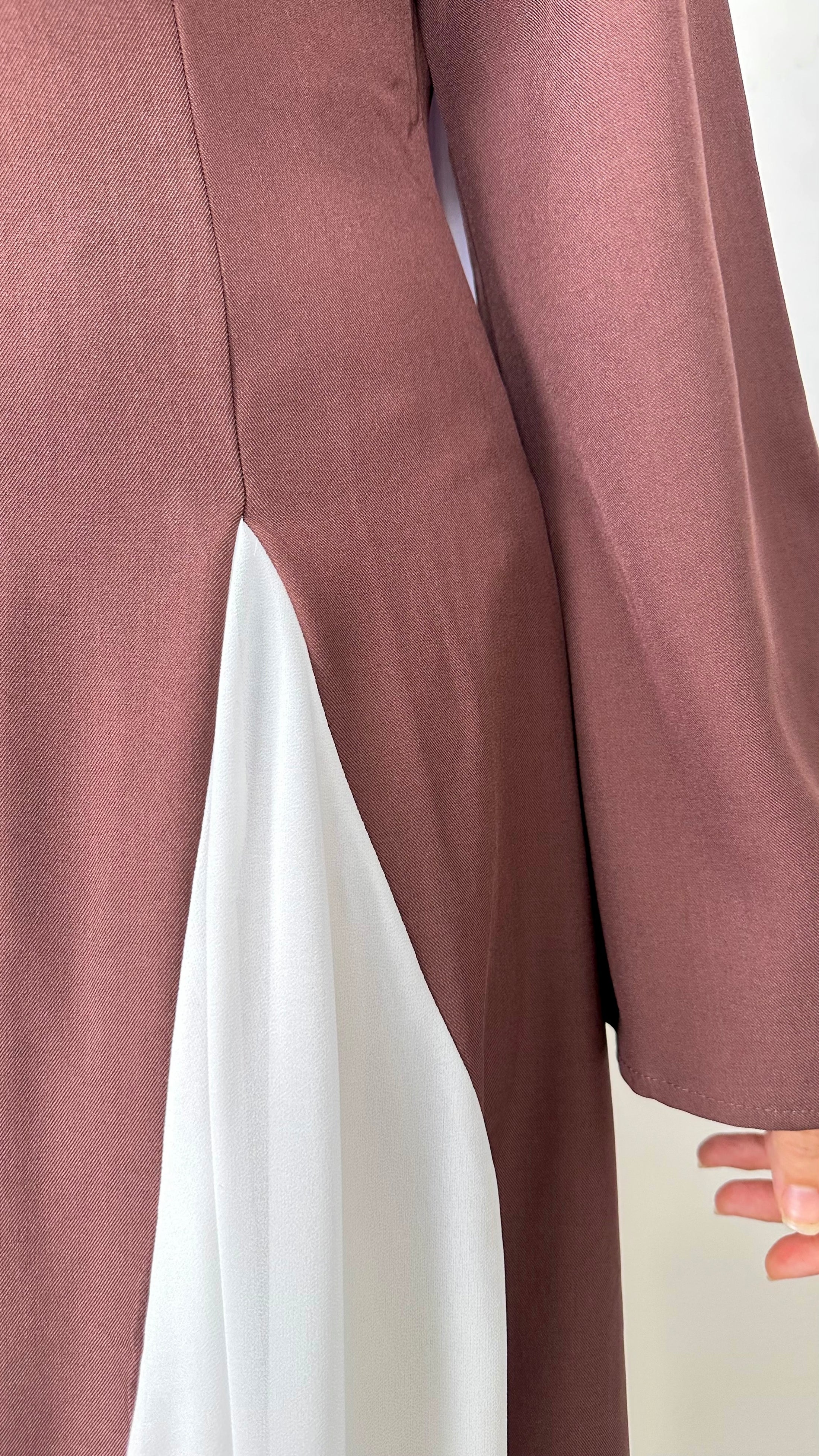 Abito Contrast Elegance