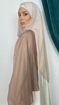 Carica l'immagine nel visualizzatore della galleria, Soft Gradient Crepe - Hijab Paradise 
