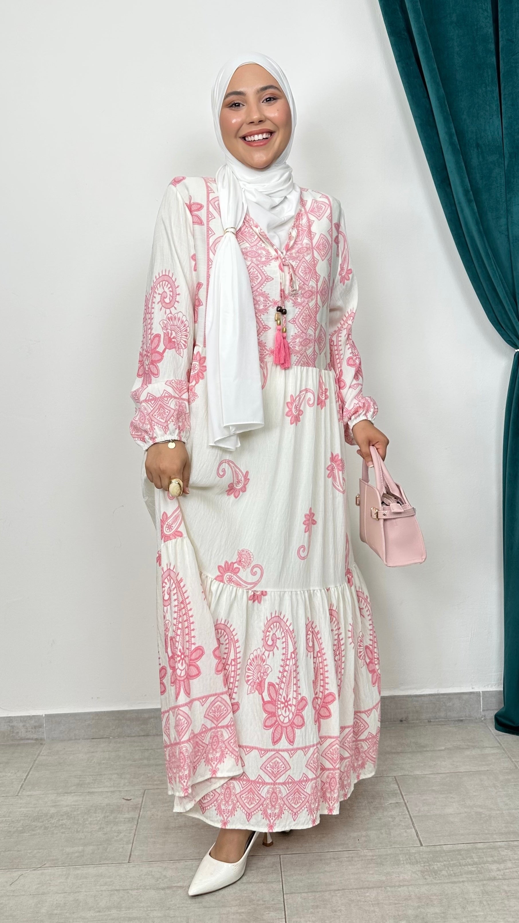 Abito Laila Rosa Ricamato - Hijab Paradise 