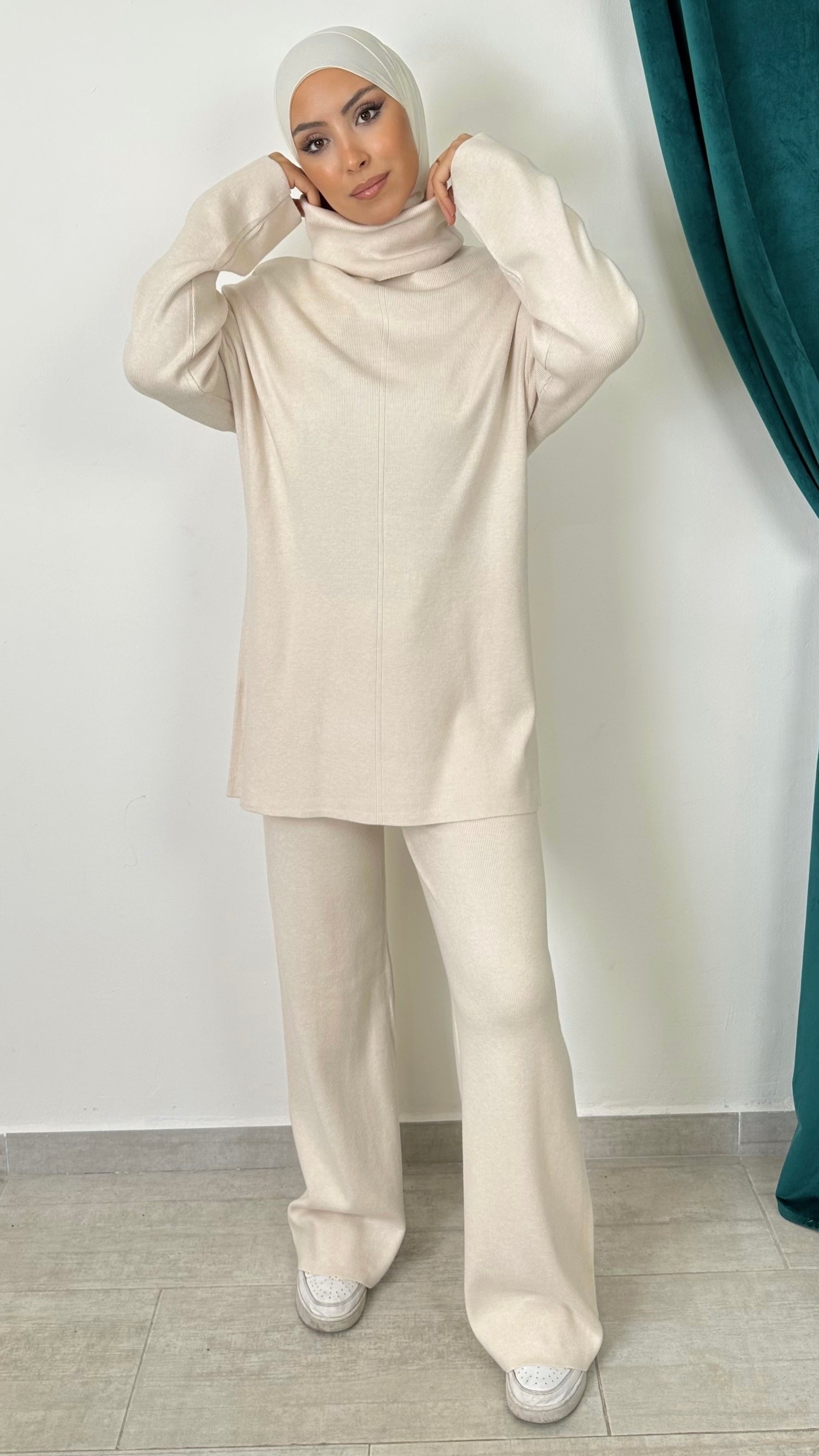 Soft Comfort Set – Completo in Maglia con Collo Alto