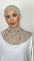Carica l'immagine nel visualizzatore della galleria, Hijab EasyFit Elegance
