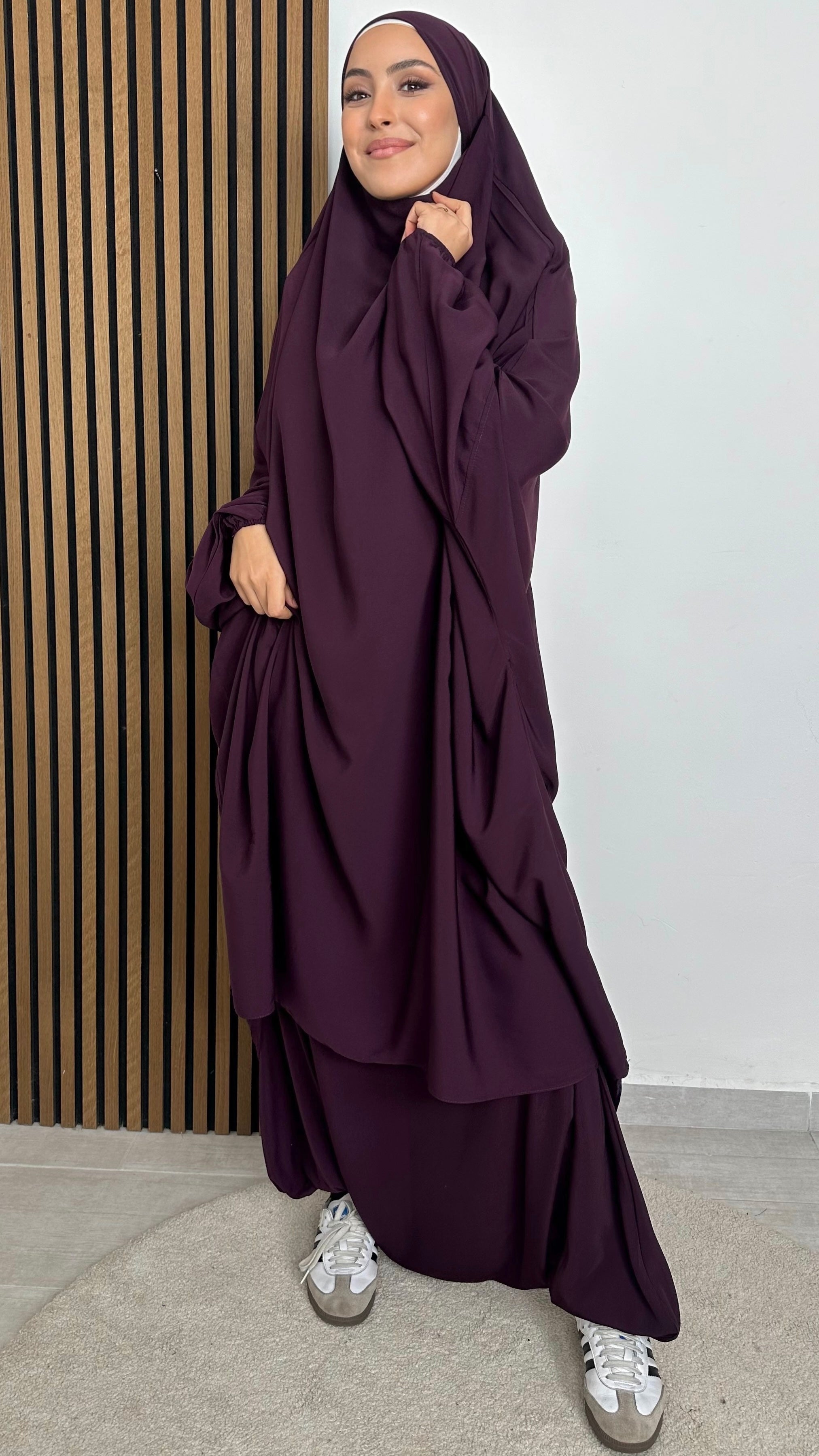 Basic Khimar gonna antivento