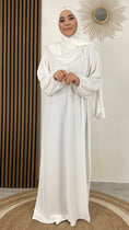 Load image into Gallery viewer, Abaya Ensemble - hijab attaccato alla abaya - abito da preghiera - abaya lunga - uno in due - Hijab Paradise 
