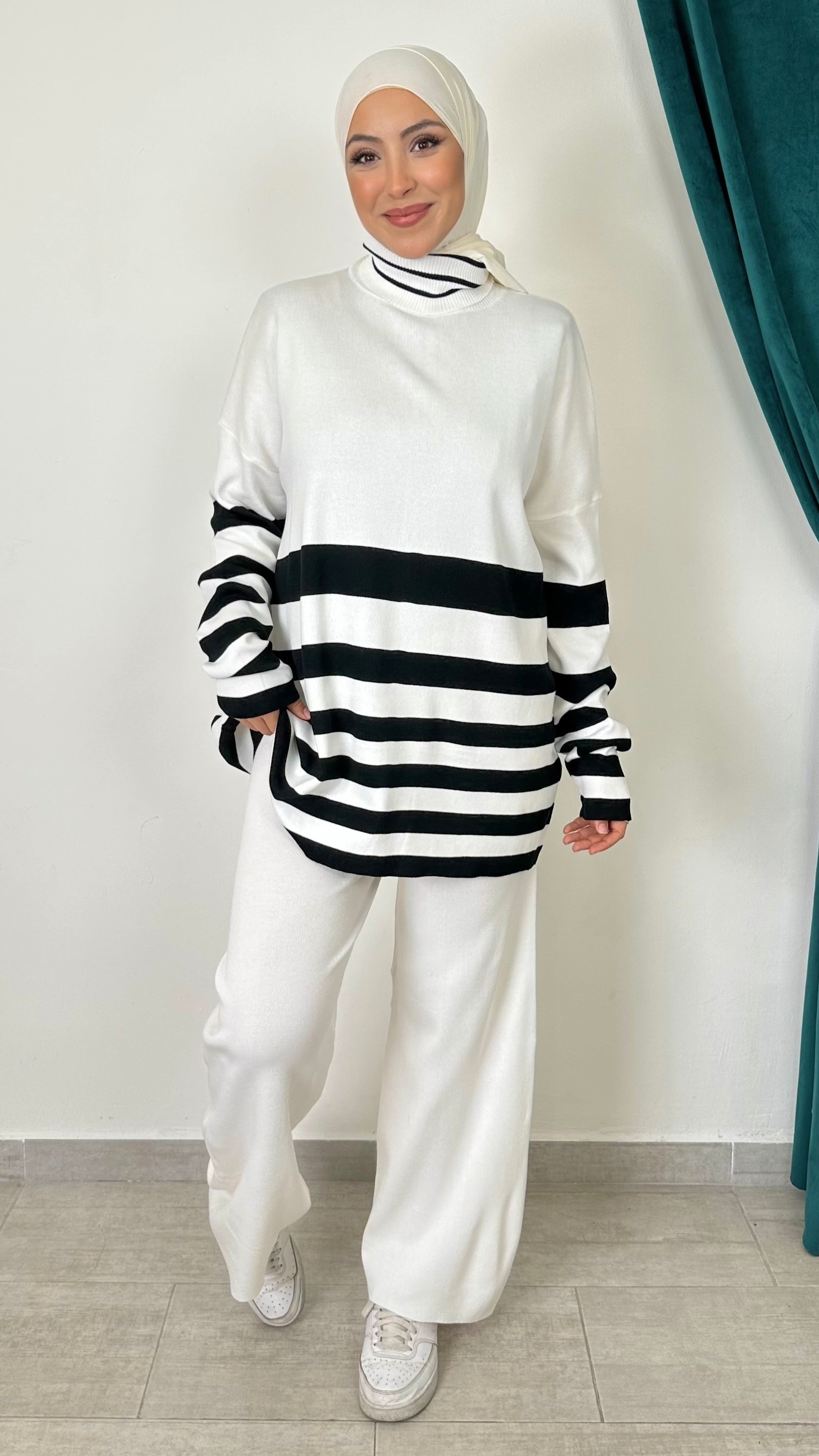 Comfort Line Set – Completo Maglia a Righe Orizzontali