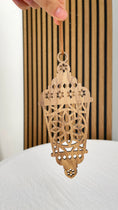 Carica l'immagine nel visualizzatore della galleria, Lanterna Ramadan legno e plexiglas
