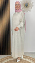 Carica l'immagine nel visualizzatore della galleria, Maglione Sewing- hijab paradise - maglione lungo - hijab - modest dress - cucitura in fuori - donna musulmana 
