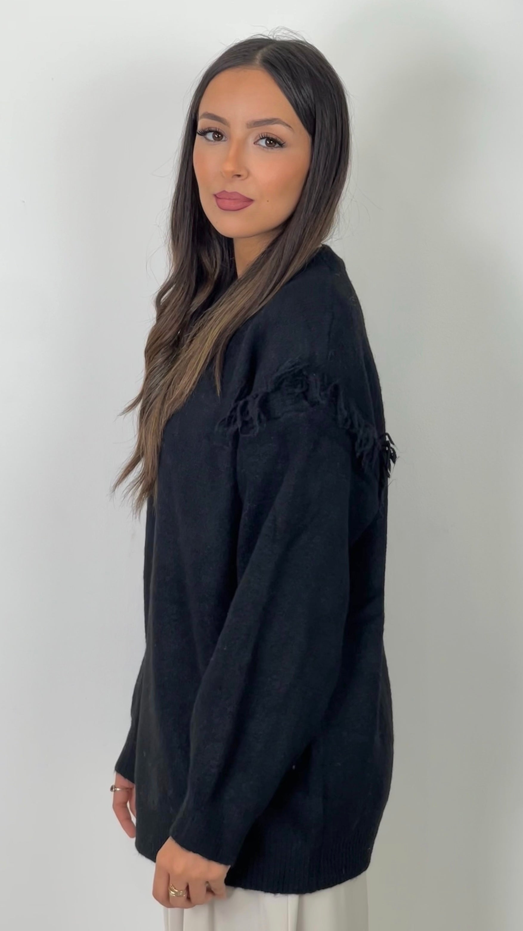 Fringe Detail Sweater – Maglione con Dettaglio a Frange