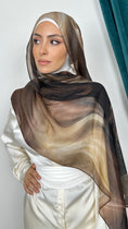 Load image into Gallery viewer, Hijab Fluid Art
