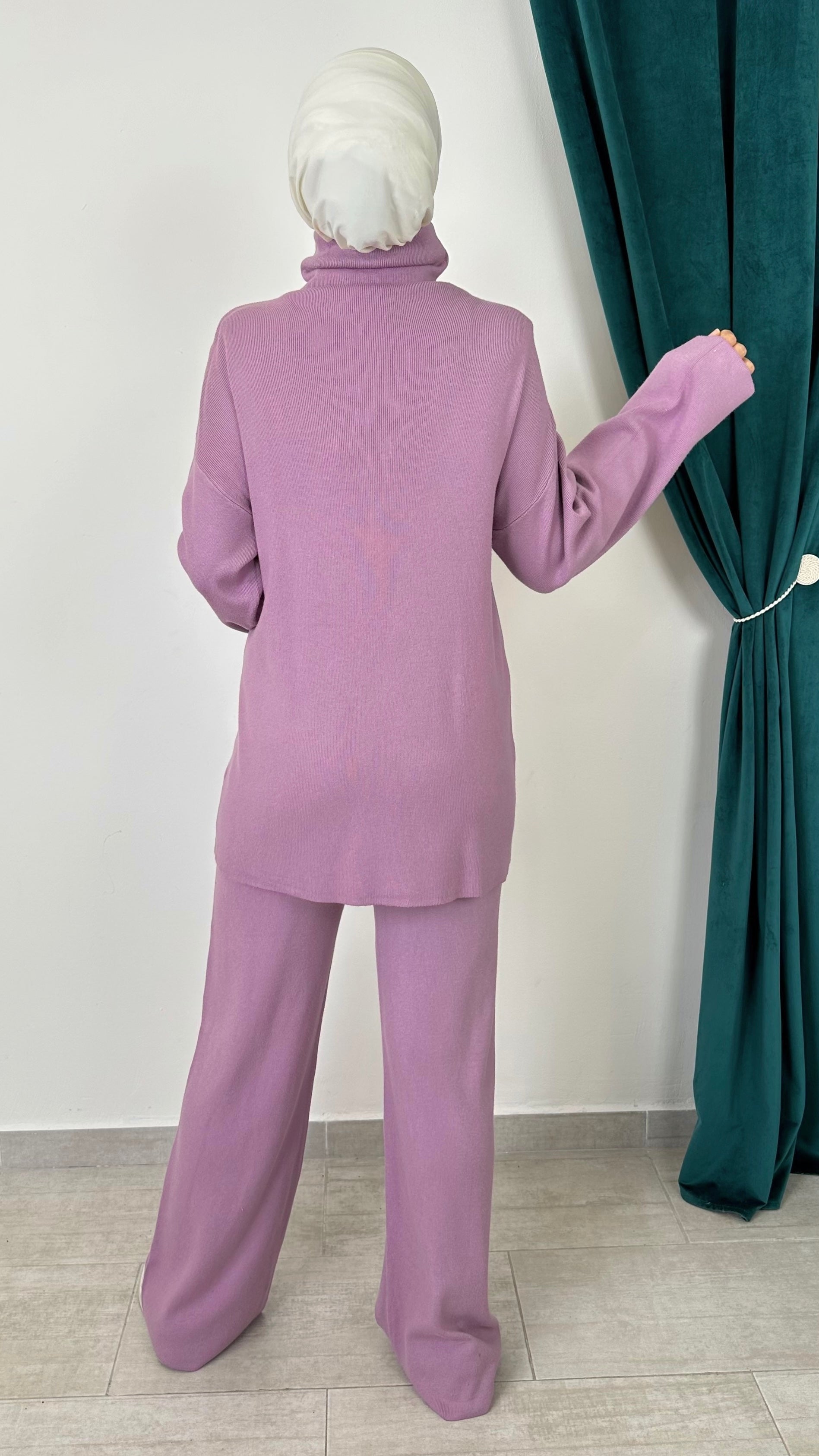 Soft Comfort Set – Completo in Maglia con Collo Alto