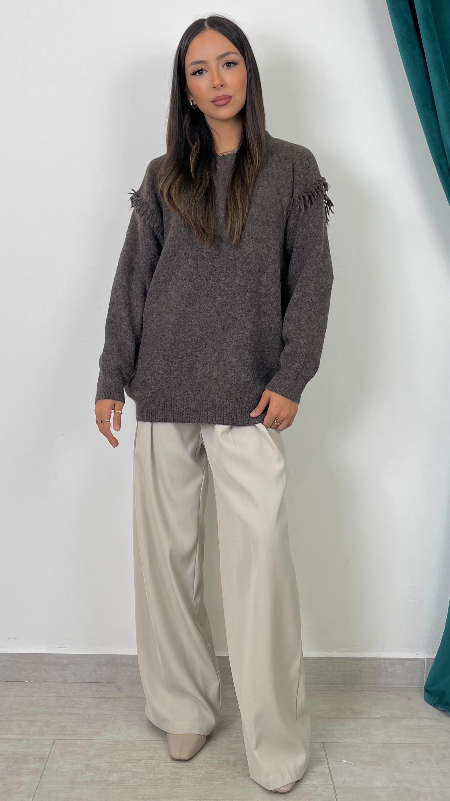 Fringe Detail Sweater – Maglione con Dettaglio a Frange