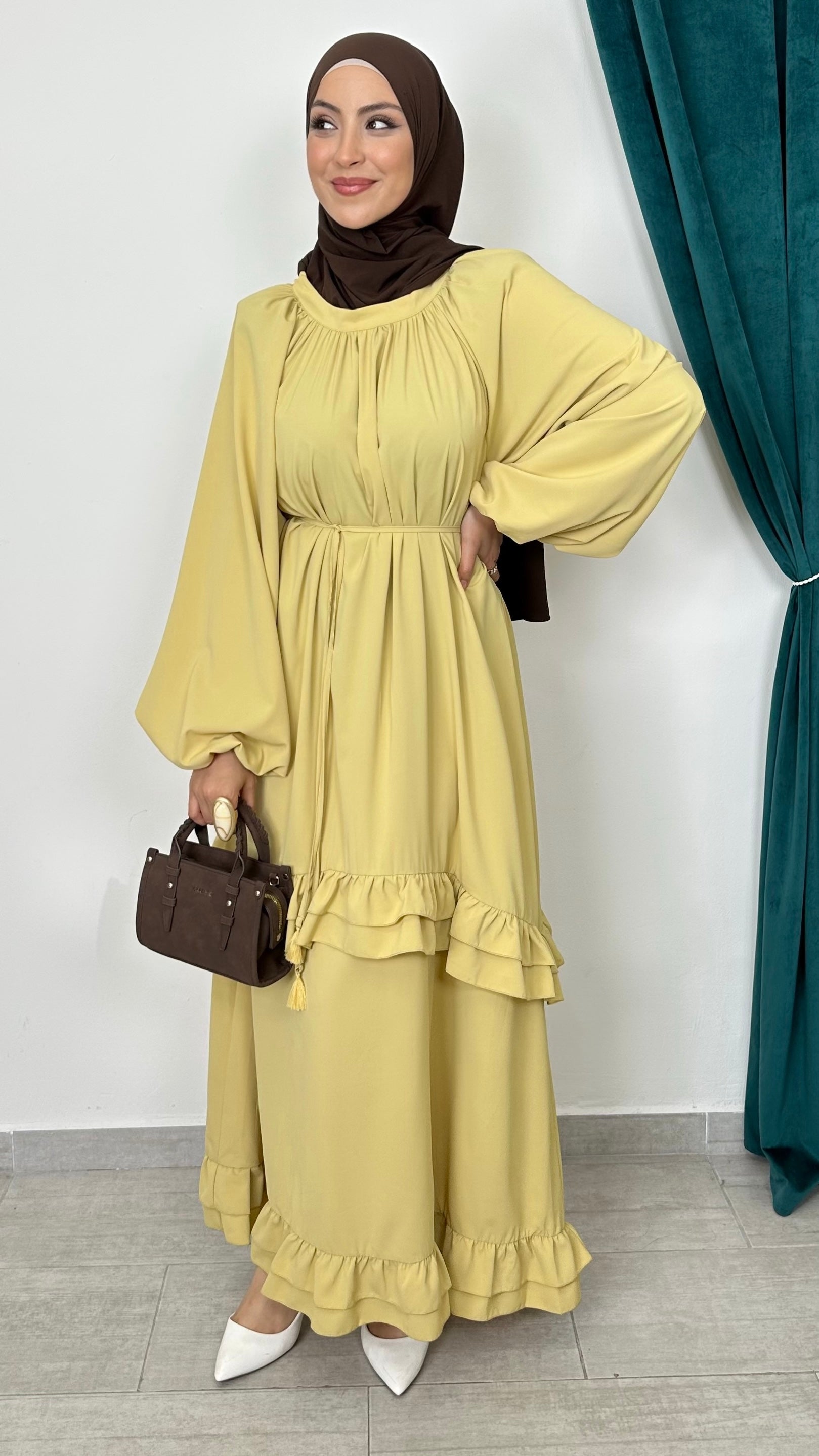 Ruffle Flow Dress Soft Pistacchio - Hijab Paradise 