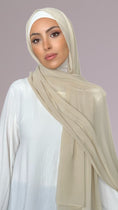 Carica l'immagine nel visualizzatore della galleria, Hijab Chiffon crepe Beige
