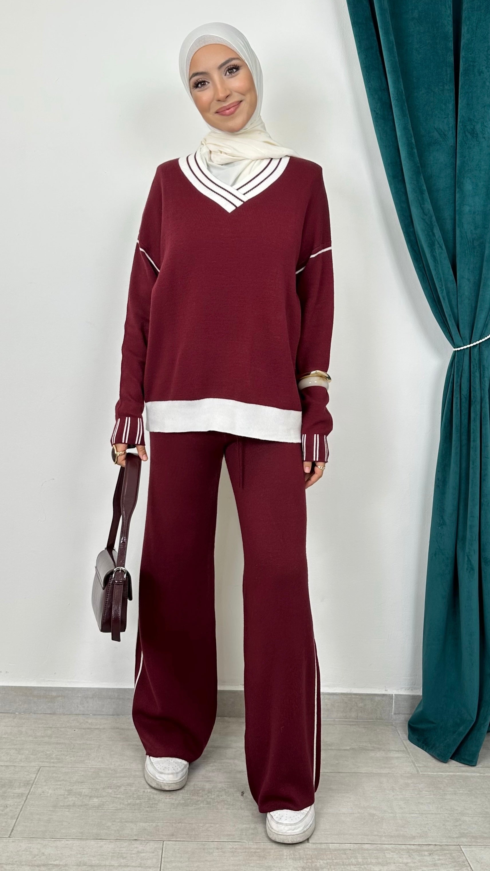 Urban Chic Set – Completo Maglia con Dettagli a Contrasto