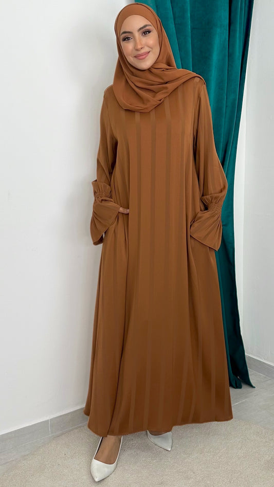 Abaya Satinata Rows Terracotta