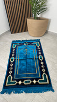 Carica l'immagine nel visualizzatore della galleria, Tappeto preghiera Traditional
