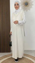 Charger l'image dans la visionneuse de la galerie, Shirt Dress - Hijab Paradise - Vestito maglione camicia - gilet lungo con camicia - donna musulmana - donna sorridente -vans
