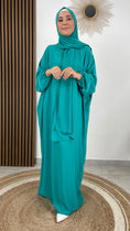 Load image into Gallery viewer, Abito preghiera, donna islamica, cuffia bianche, sorriso, tacchi bianchi, vestito lungo, velo attaccato al vestito, verde acqua, Hijab Paradise
