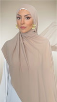 Cargar la imagen en la vista de la galería, Premium Slim Hijab Beige Scuro
