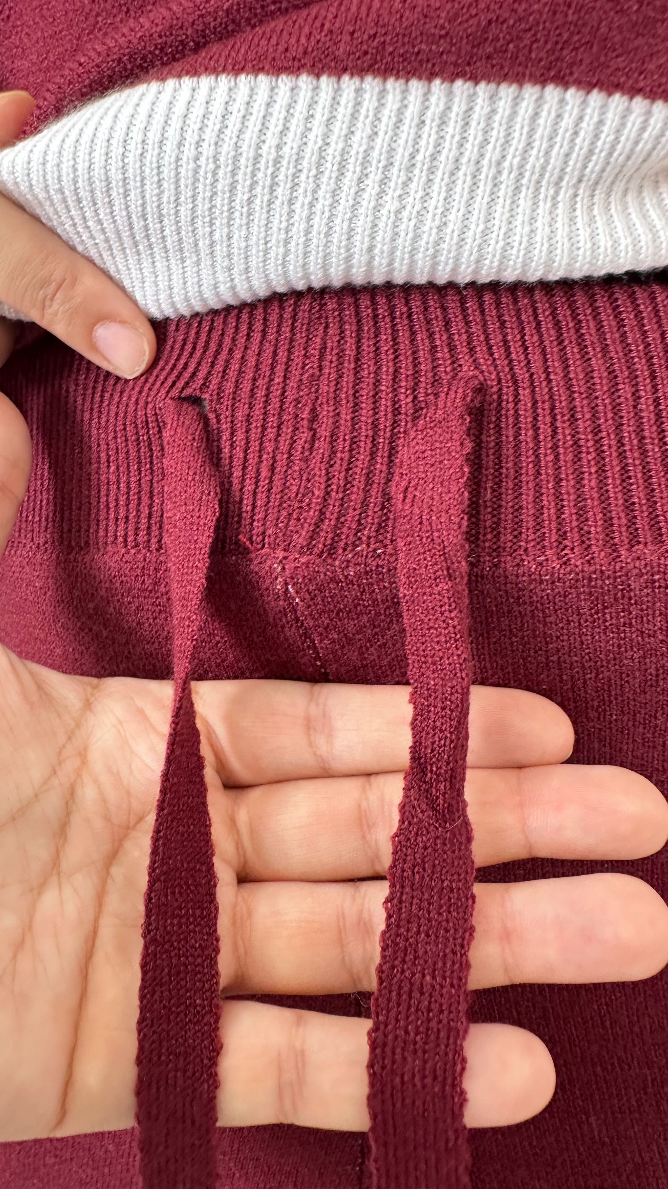 Urban Chic Set – Completo Maglia con Dettagli a Contrasto