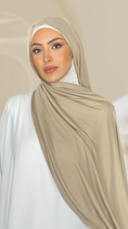 Charger l'image dans la visionneuse de la galerie, Hijab Jersey beige dorato-orlo Flatlock
