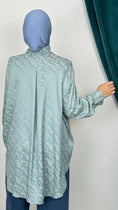 Bild in Galerie-Betrachter laden, Camicia Satin Glow verde acqua

