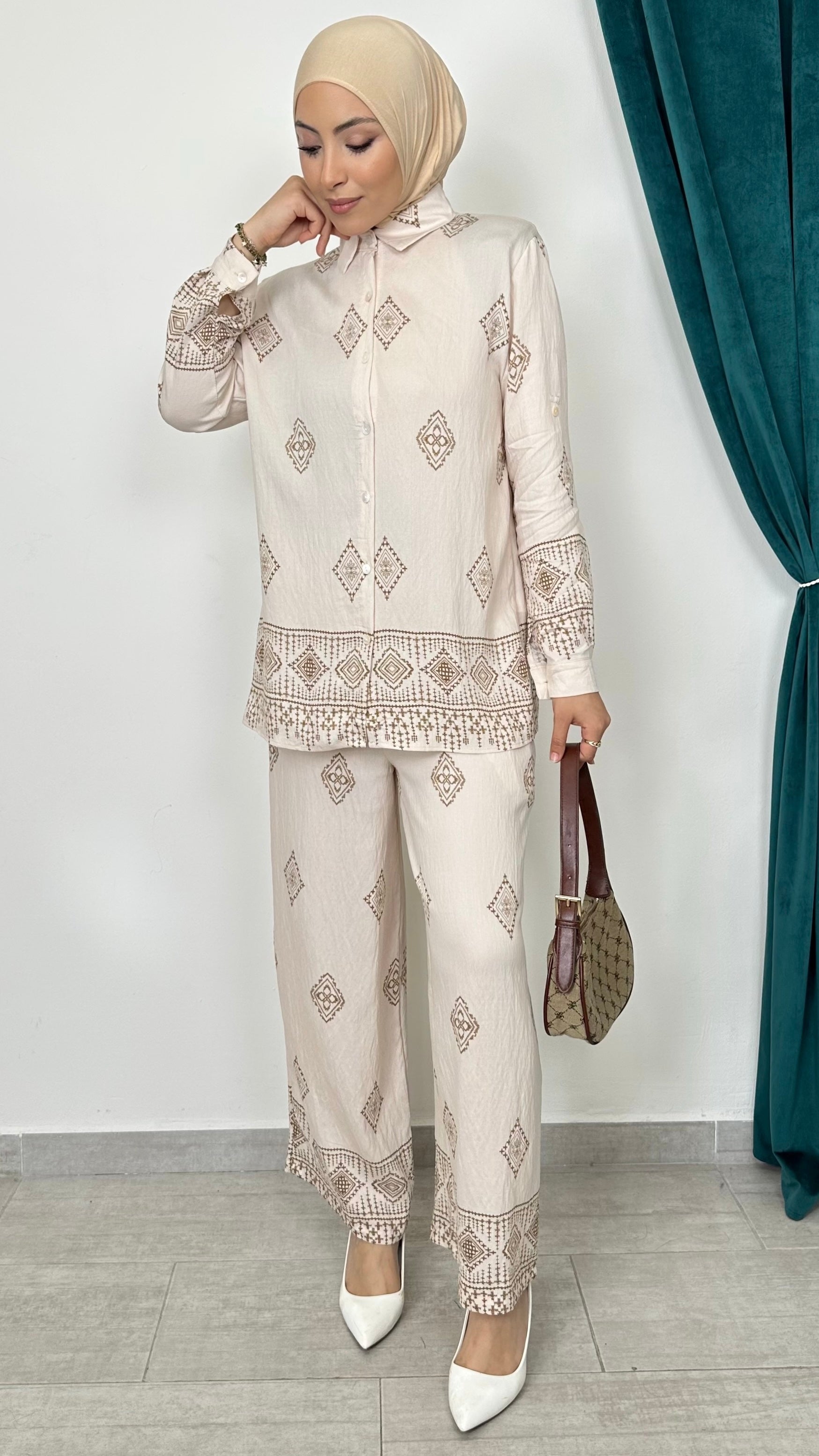 Embroidered Set Beige - Hijab Paradise 