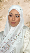 Carica l'immagine nel visualizzatore della galleria, Hijab Secret Garden
