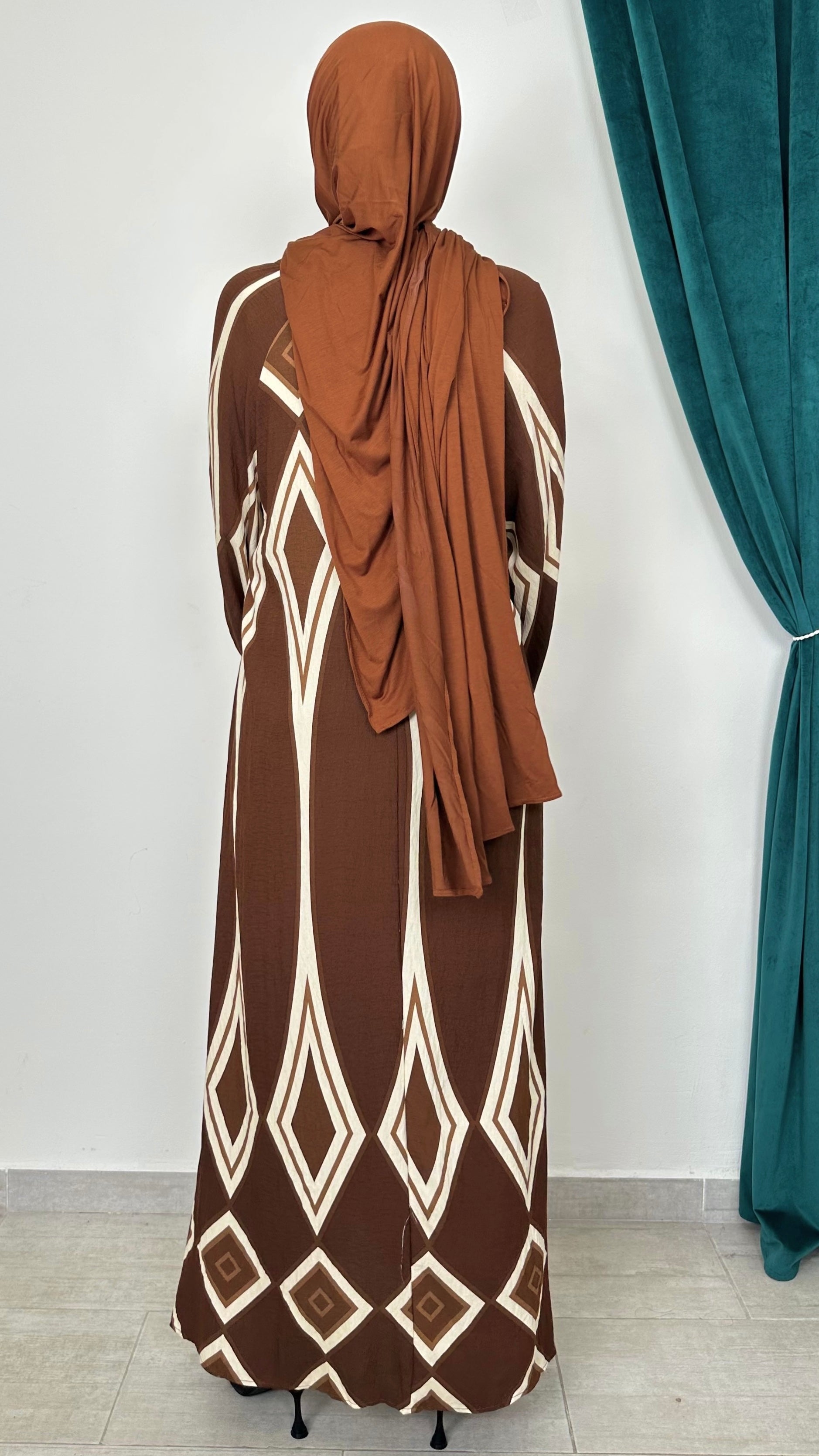 Abito lungo geometrico Marrone - Hijab Paradise 