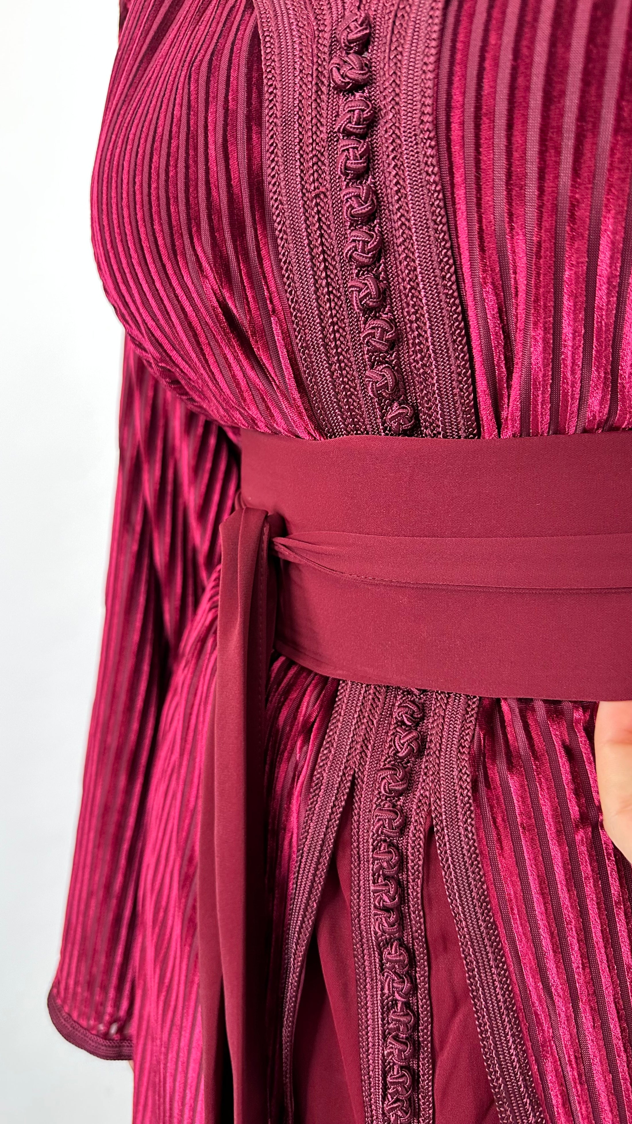 Velvet Royal Caftan - Hijab Paradise 