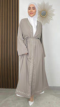 Carica l'immagine nel visualizzatore della galleria, Kimono Ghiaia Elegante con Ricami

