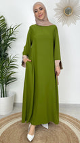Carica l'immagine nel visualizzatore della galleria, Abaya bicolour  verde avocado, maniche ripiegate,tasche, abito da Preghiera, donna musulmana, Hijab
