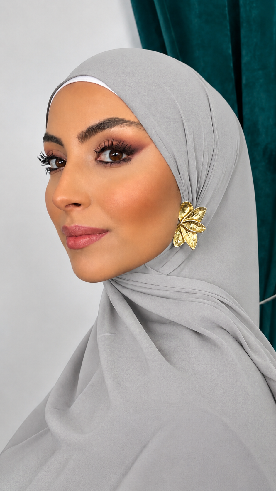 Premium Slim Hijab Silver Scuro