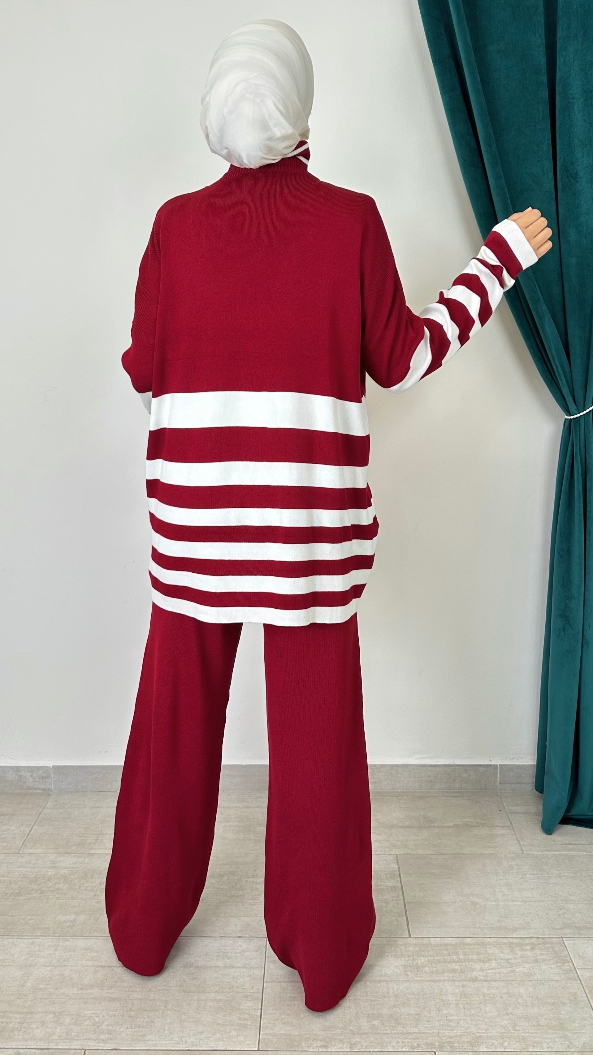 Comfort Line Set – Completo Maglia a Righe Orizzontali