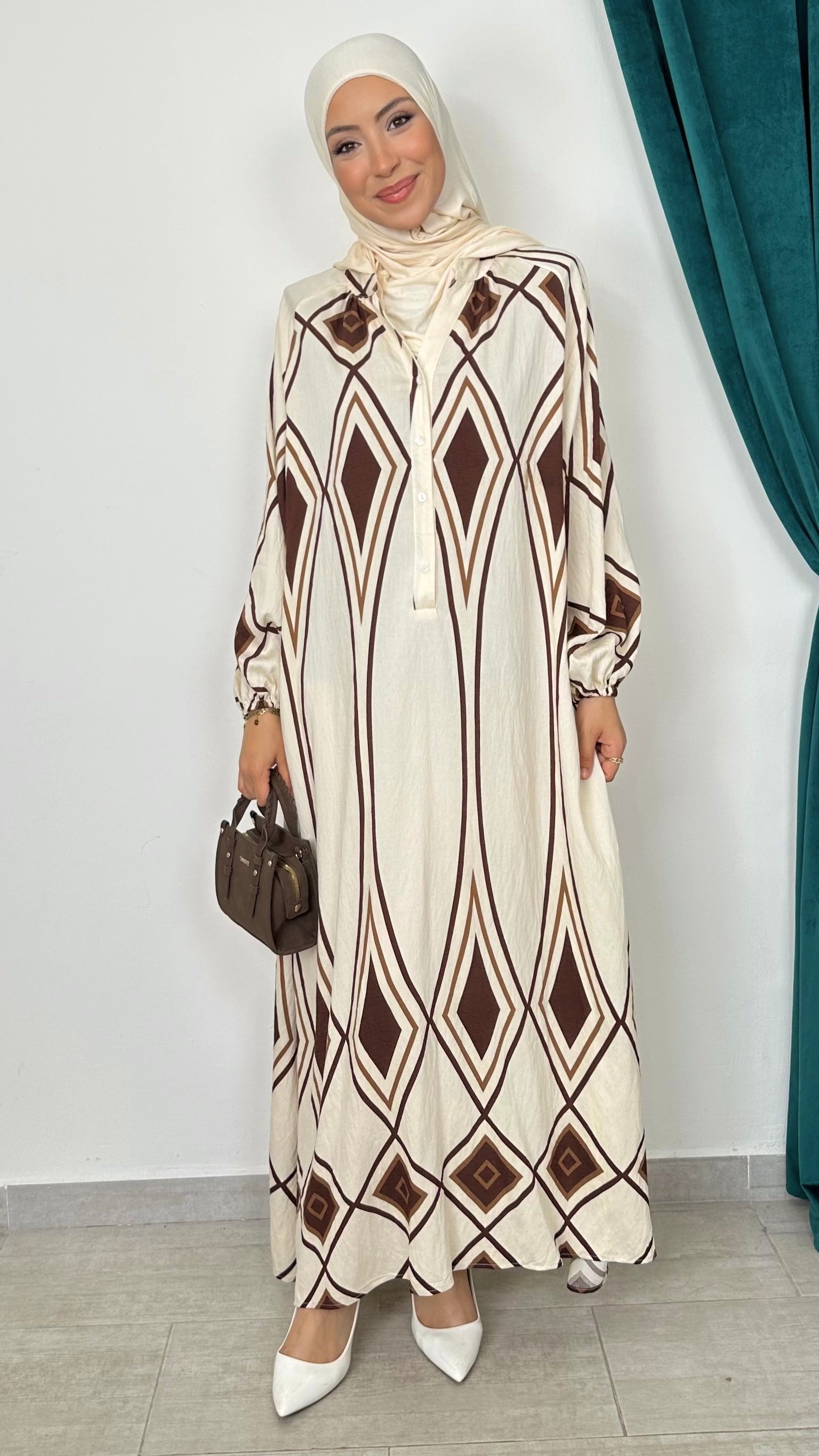 Abito lungo geometrico Beige - Hijab Paradise 