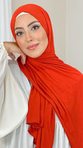 Charger l'image dans la visionneuse de la galerie, Hijab Jersey arancio rossastro-orlo FlatlockHijab, chador, velo, turbante, foulard, copricapo, musulmano, islamico, sciarpa, 
