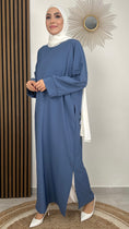 Carica l'immagine nel visualizzatore della galleria, Abaya split  - abaya semplice - abaya con tasche - hijab  - abaya per pellegrinaggio - umra e hajj - leggero spacco laterale 
