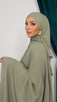 Cargar la imagen en la vista de la galería, Premium Slim Hijab Verde Militare Chiaro
