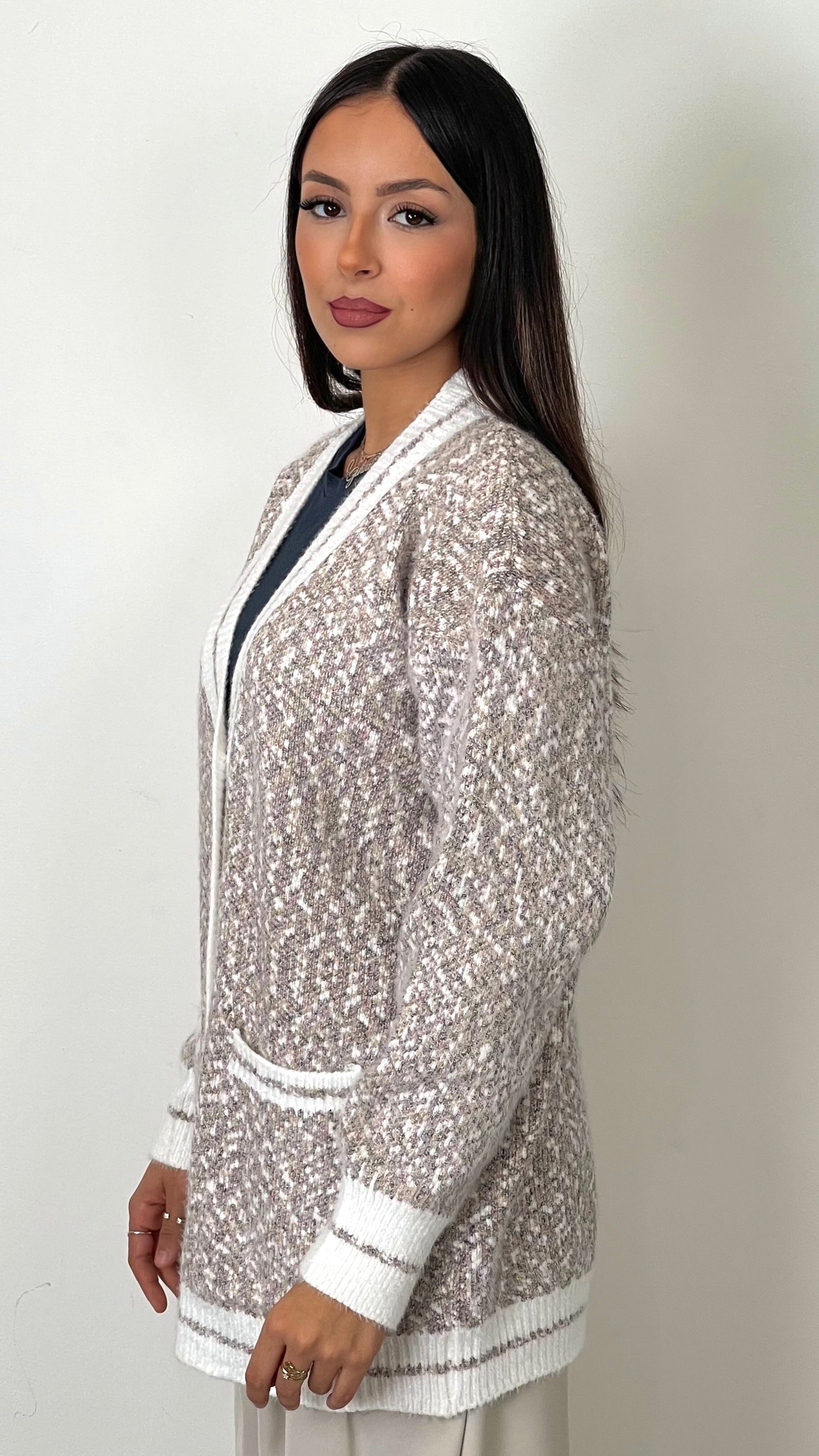 Cardigan “Elegant Knit Button”