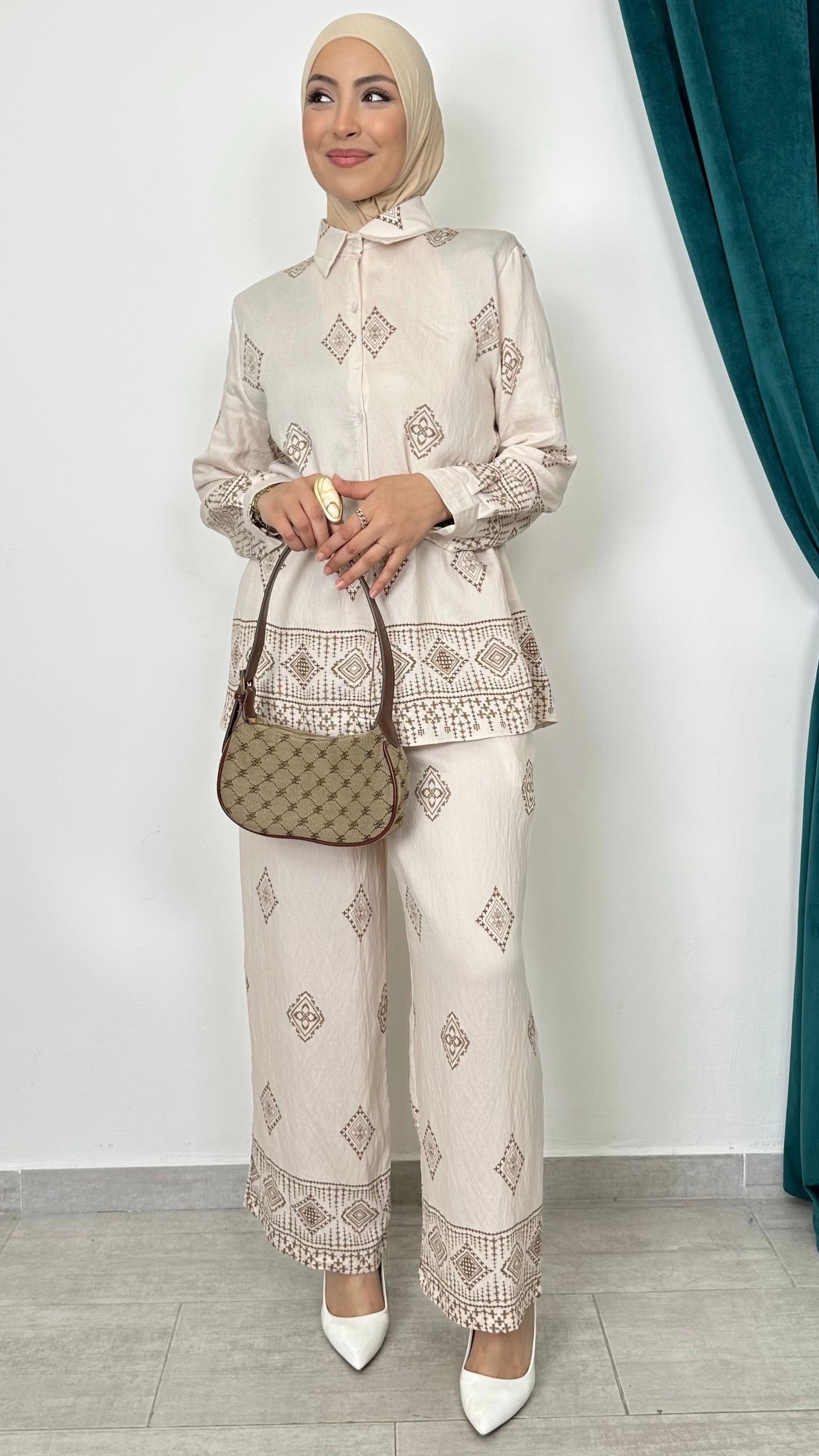 Embroidered Set Beige - Hijab Paradise 