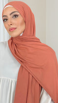 Charger l'image dans la visionneuse de la galerie, Hijab Jersey rosa rubicondo-orlo Flatlock - Hijab Paradise Hijab, chador, velo, turbante, foulard, copricapo, musulmano, islamico, sciarpa, 
