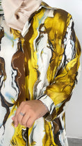 Load image into Gallery viewer, Abito Camicia Blusa Yellow, camicia  marble, camicia colorata, bianco, marrone, giallo , beige, Hijab paradise, donna con hijab, donna musulmana, abito modest
